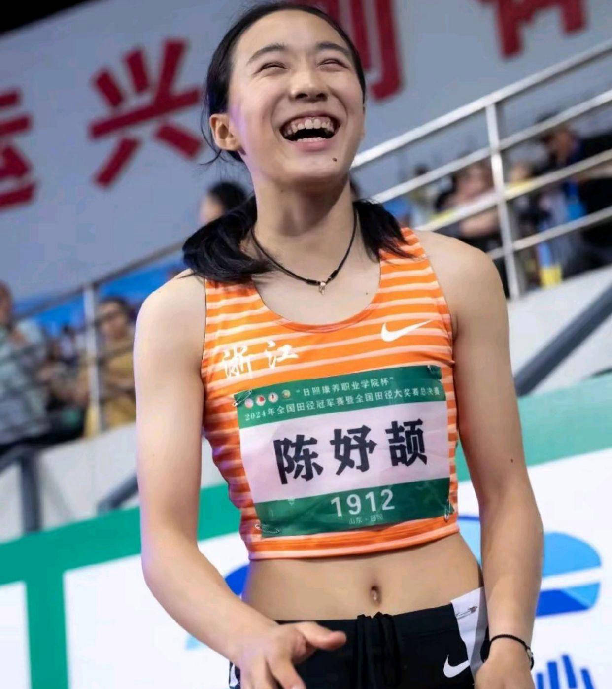 美国田径选手刷新全国纪录